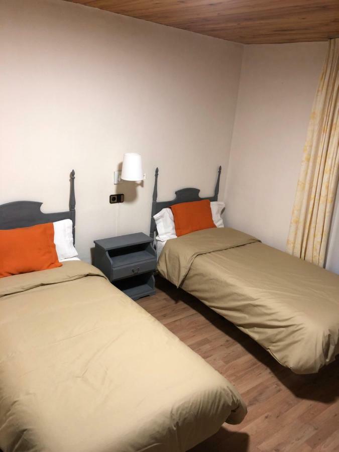 Hostal Di Verena Пучсерда Экстерьер фото