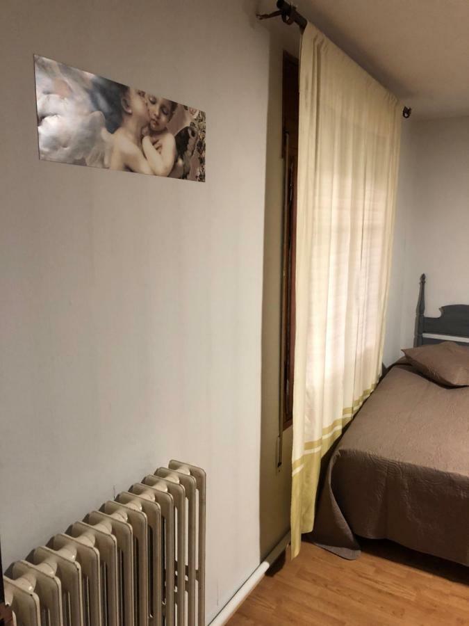 Hostal Di Verena Пучсерда Экстерьер фото